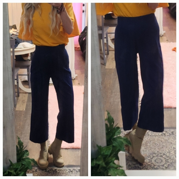 Ann Taylor Pants - Ann Taylor Ponte Knit Stretch Pull On Side Zip Crop Pants